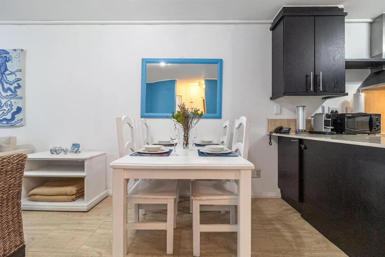 Luxury Beach Escape Sleeps 4 - Ocean View - Spa - Pool - Gym - Back Up Power Ciudad del Cabo Apartamento